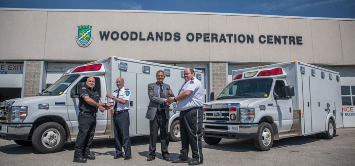 Left to right: Vince Cicero, Unit Chief, St. John Ambulance Oakville-Milton and Halton Hills; Greg Sage, Chief, Paramedic Services, Halton Region; Gary Carr, Halton Regional Chair; and Trent Ralston, Volunteer Unit Chief, St. John Ambulance Burlington.